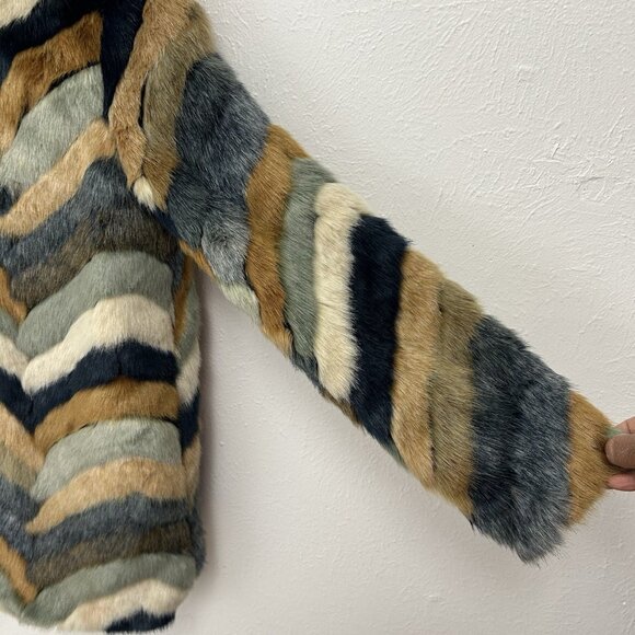 Forever 21 Faux Fur Colorful Chevron Hooded Coat  Unique Mob Wife Retro Bold M - Picture 9 of 13